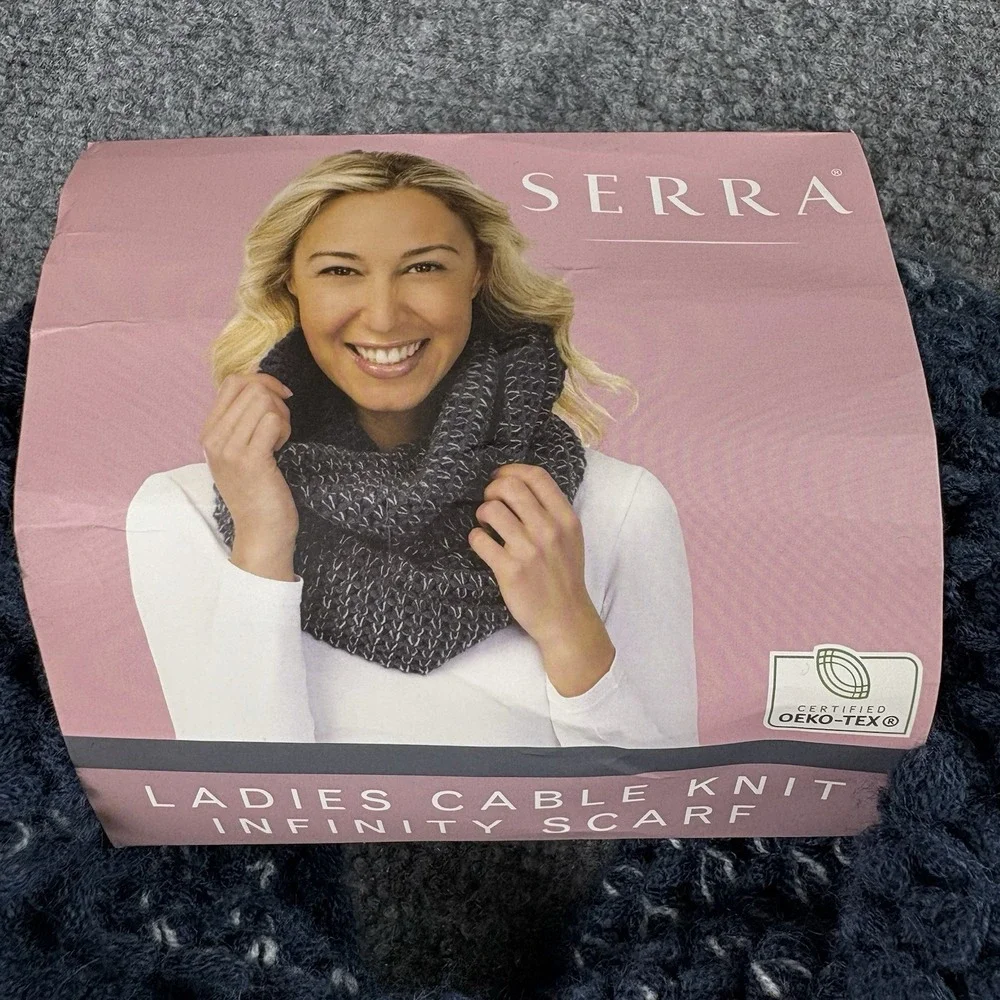 Serra Infinity Scarf Women OS Blue Cable Knit Oeko-Tex‎ Cozy Fairy Cottagecore